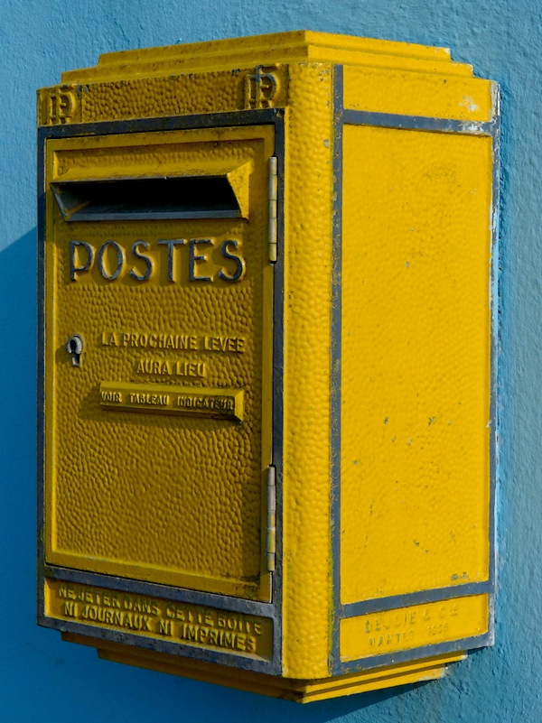 Histoire des boîtes aux lettres
